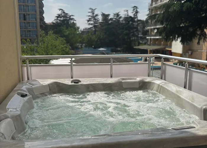 Ξενοδοχείο Malibu